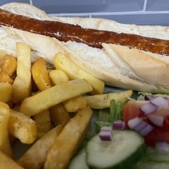 Hot dog and chips (adults)